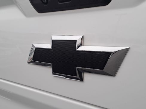 Used 2023 Chevrolet Silverado 1500 LT Trail Boss w/ Protection Package image 7