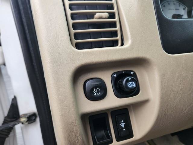 Used 2004 Ford Escape XLT AWD/4WD image 9