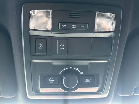 Used 2017 Toyota Tacoma TRD Off-Road w/ Tow Package (A/T) image 15