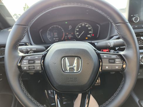 Used 2025 Honda Civic Sport image 26