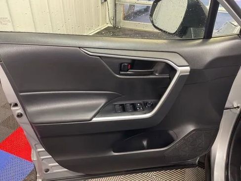 Used 2025 Toyota RAV4 LE image 8