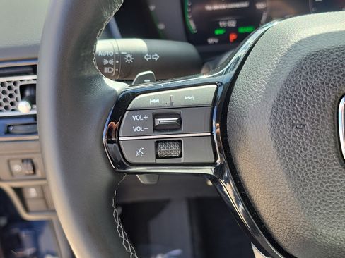 Used 2025 Honda Civic Sport image 30