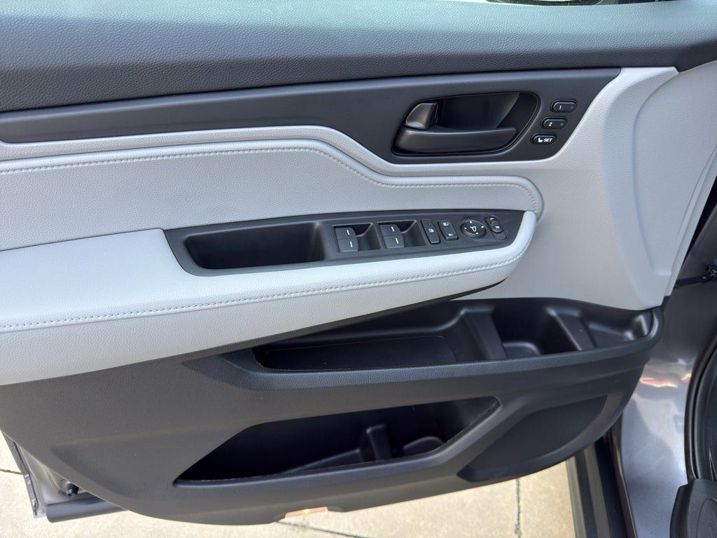 Used 2024 Honda Odyssey EX-L image 10