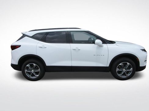 Used 2024 Chevrolet Blazer LT w/ Convenience Package FWD image 8