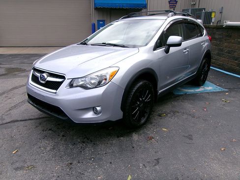 Used 2013 Subaru Crosstrek 2.0i Limited w/ Popular Pkg 2 image 1