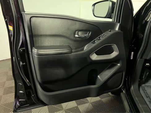 Certified 2025 Nissan Frontier SV AWD/4WD image 22