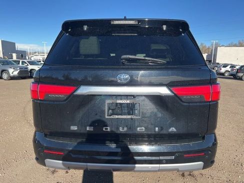 Used 2023 Toyota Sequoia Capstone image 5