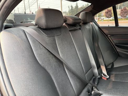 Used 2017 BMW 330i Sedan RWD image 25