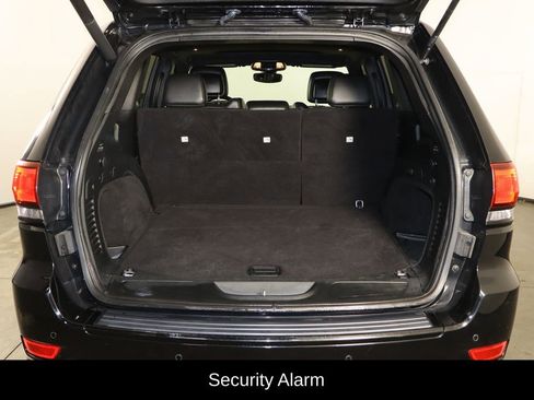 Used 2018 Jeep Grand Cherokee Altitude image 18