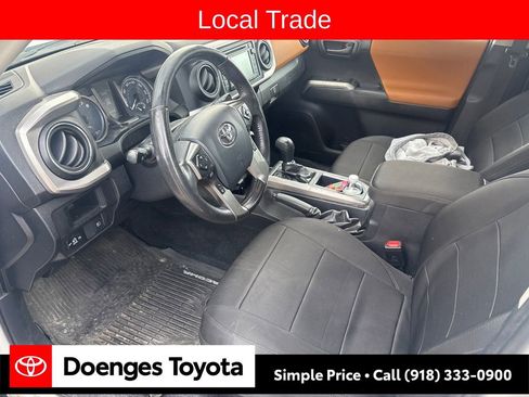 Used 2019 Toyota Tacoma SR5 image 1