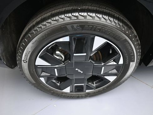Certified 2026 Kia Sportage SX AWD/4WD image 12