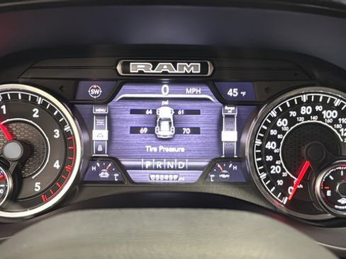 Used 2022 RAM 2500 Laramie AWD/4WD image 15