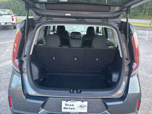 Used 2025 Kia Soul LX w/ LX Technology Package FWD image 7
