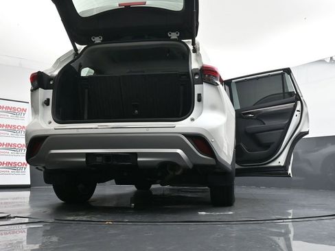 Used 2021 Toyota Highlander Platinum image 52