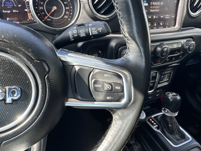 Used 2018 Jeep Wrangler Unlimited Sahara AWD/4WD image 24