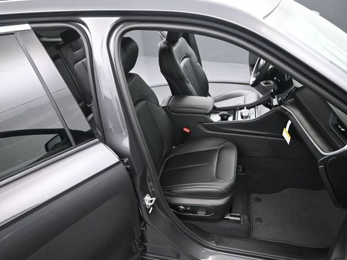 New 2026 Jeep Grand Cherokee Limited image 19