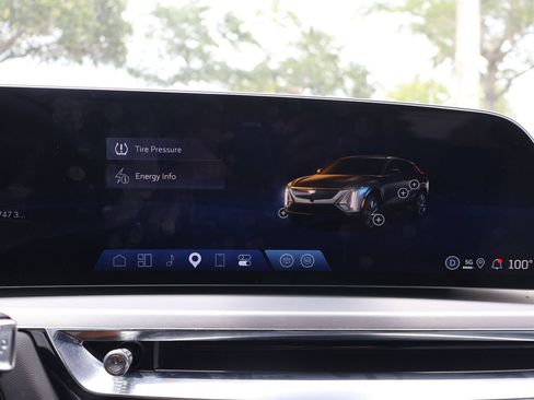 Used 2025 Cadillac Lyriq Luxury RWD image 55