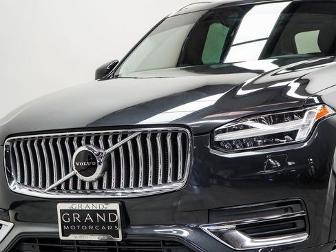 Used 2021 Volvo XC90 T8 Inscription Expression w/ Climate Package image 2