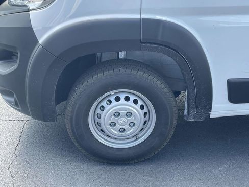 New 2025 RAM ProMaster 2500 w/ Convenience Group image 34