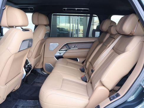 Certified 2025 Land Rover Range Rover Long Wheelbase Autobiography AWD/4WD image 26