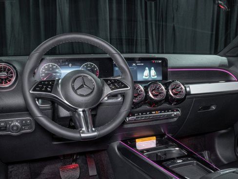 Certified 2026 Mercedes-Benz GLB 250 image 18