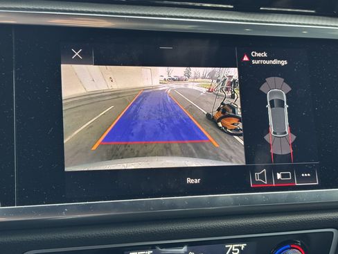 Used 2022 Audi Q3 2.0T Premium w/ Convenience Package image 24