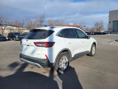 Used 2023 Ford Escape Active image 3
