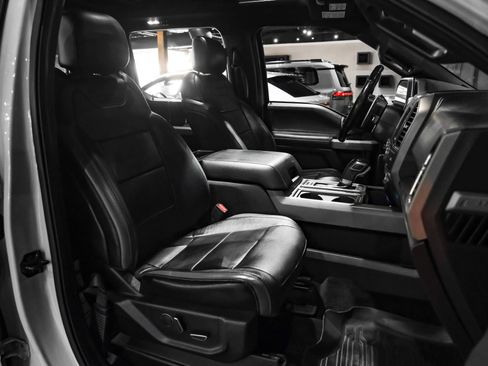 Used 2017 Ford F150 Raptor w/ Equipment Group 802A Luxury AWD/4WD image 32