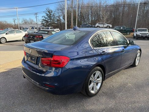 Used 2017 BMW 330i xDrive Sedan w/ Premium Package image 20