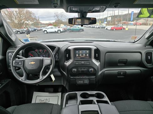 Used 2022 Chevrolet Silverado 1500 Custom image 14