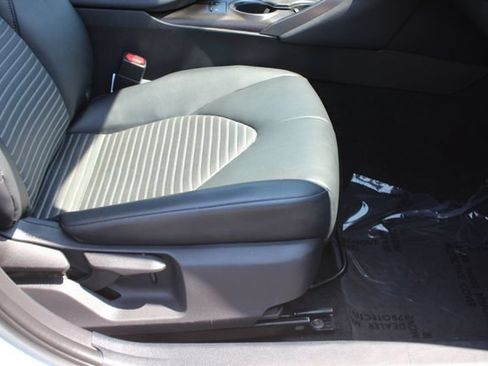 Used 2021 Toyota Camry SE AWD/4WD image 30