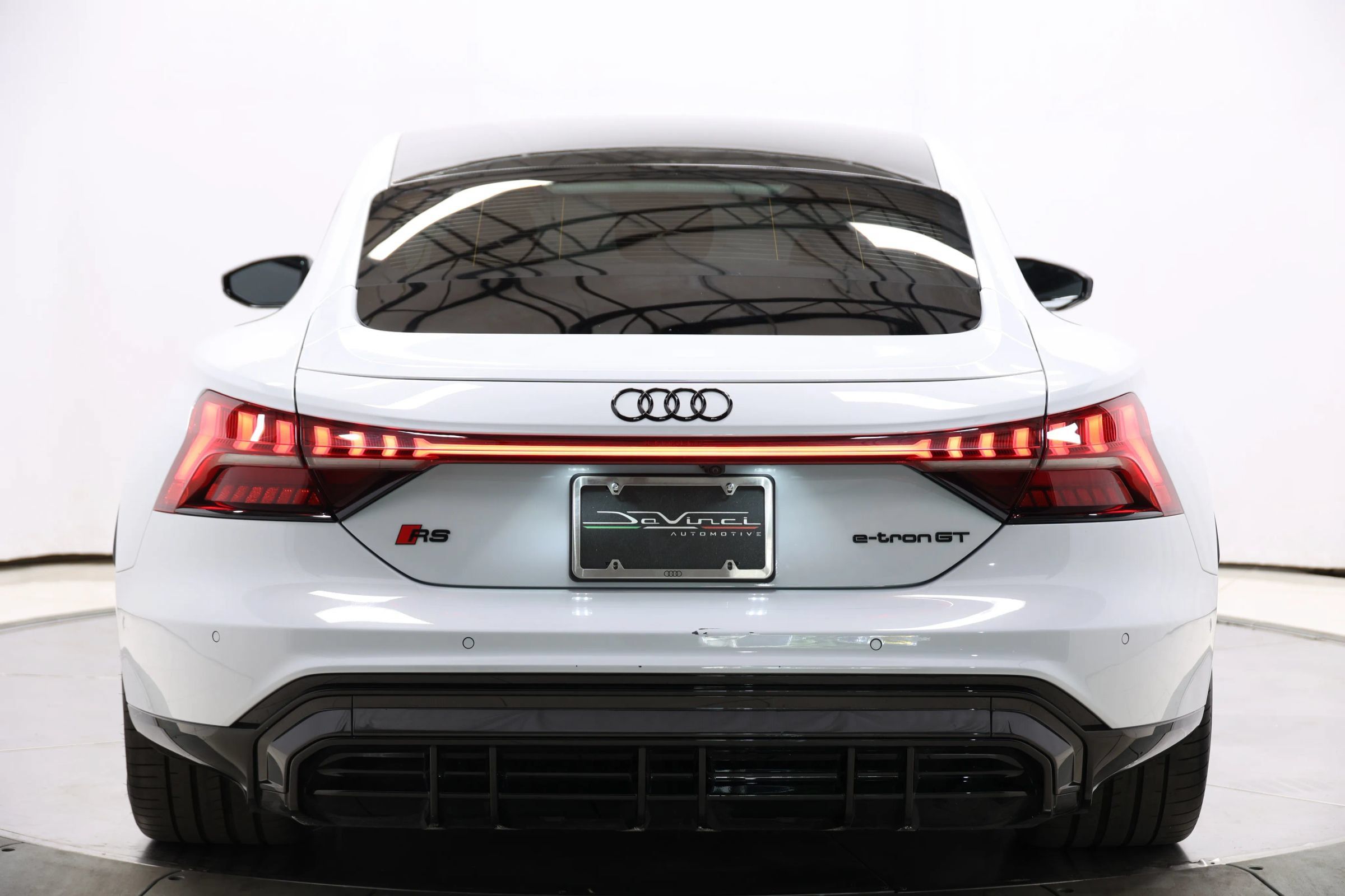 Used 2023 Audi RS e-tron GT w/ Carbon Performance Package AWD/4WD image 63