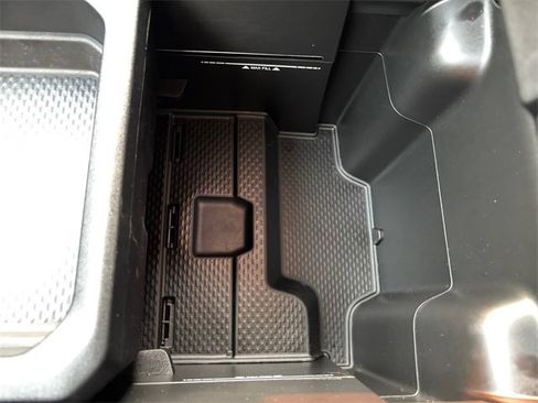 Used 2020 RAM 3500 Laramie image 28