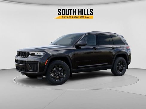 New 2026 Jeep Grand Cherokee Laredo image 2