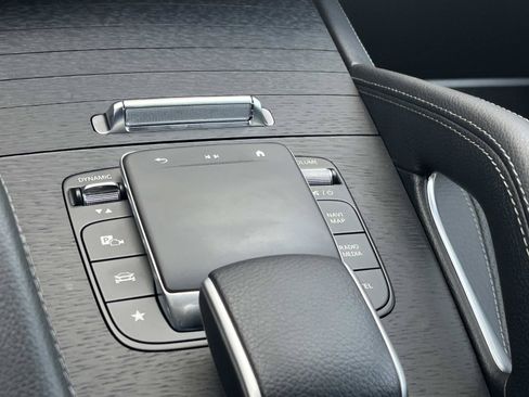 Certified 2024 Mercedes-Benz GLE 450 4MATIC image 35