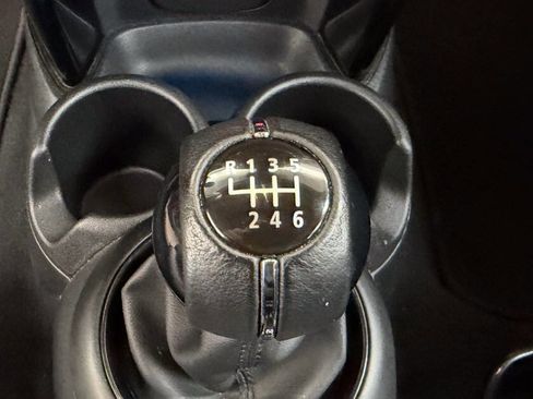 Used 2022 MINI Cooper 2-Door Hardtop w/ Premium Package image 49