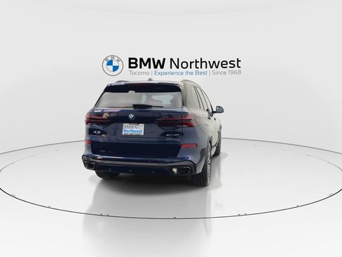 New 2026 BMW X5 xDrive40i w/ M Sport Package AWD/4WD image 2