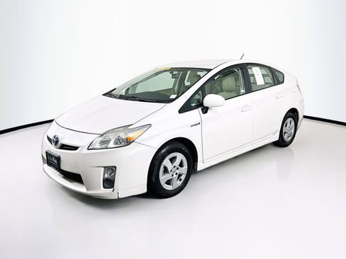 Used 2010 Toyota Prius One image 3