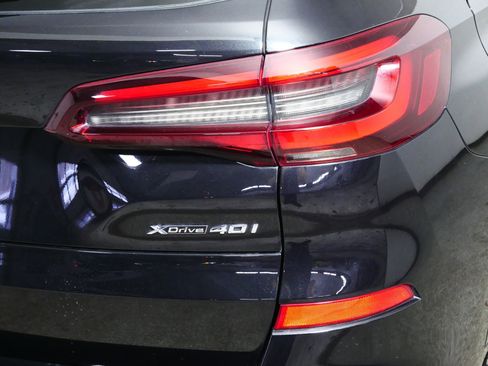 Used 2023 BMW X5 xDrive40i w/ M Sport Package image 17