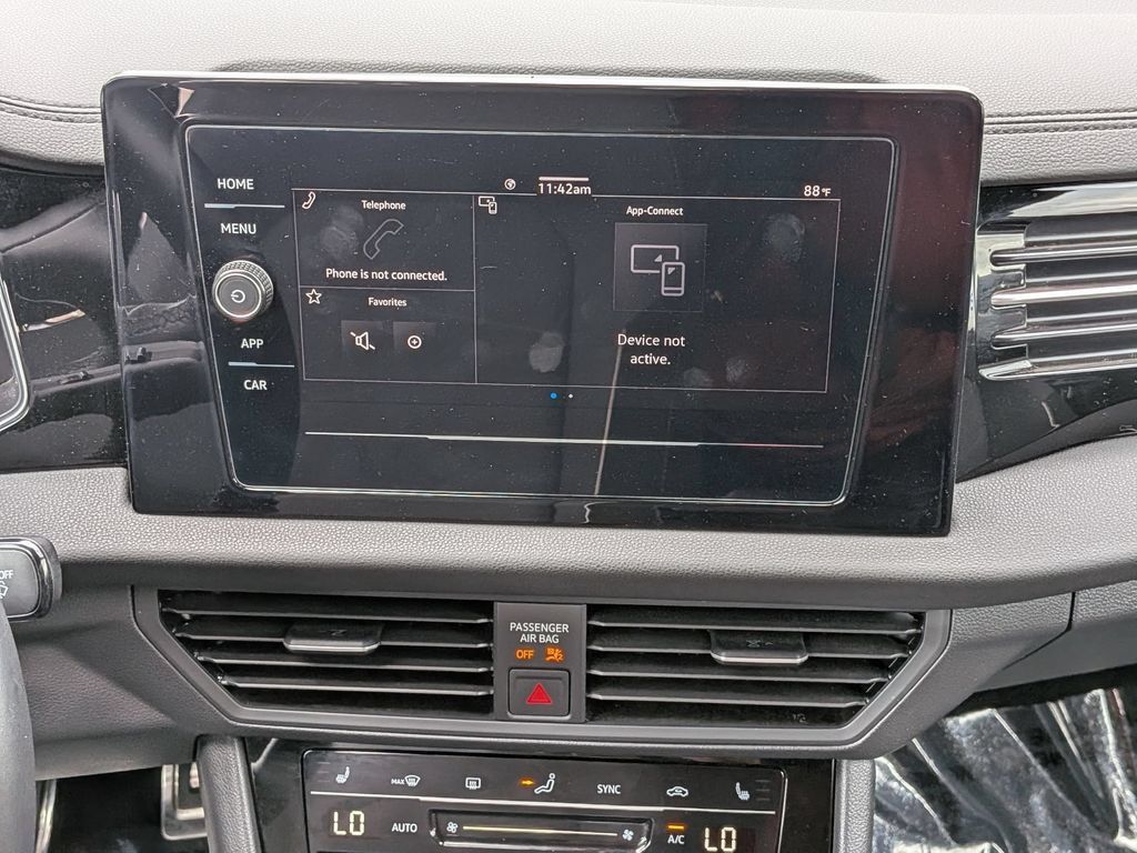 Used 2025 Volkswagen Jetta Sport FWD image 22