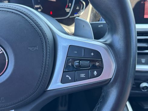 Used 2021 BMW 330i Sedan w/ M Sport Package RWD image 23