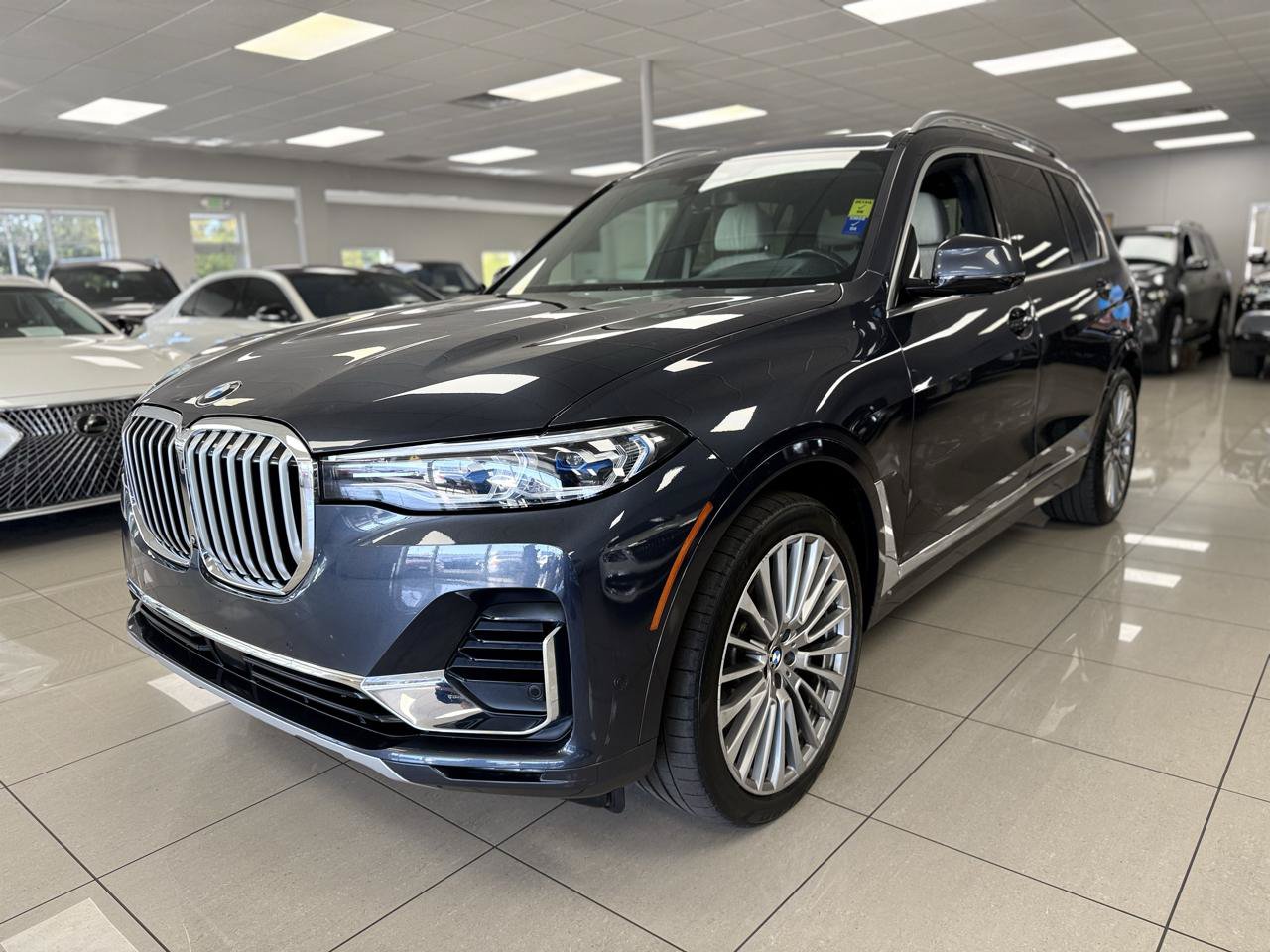 Used 2019 BMW X7 xDrive50i w/ Executive Package AWD/4WD image 8