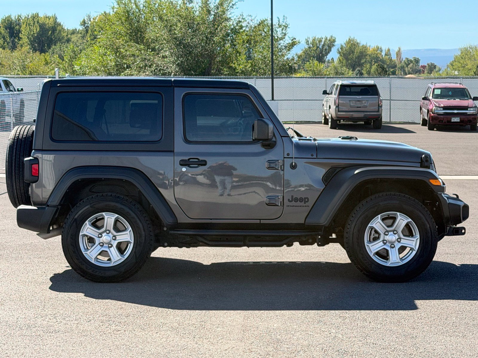 Used 2023 Jeep Wrangler Sport AWD/4WD image 8