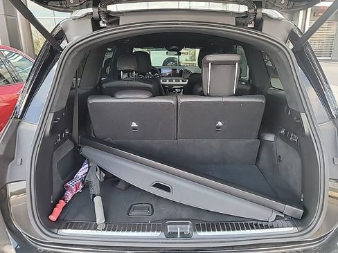 Used 2025 Mercedes-Benz GLS 63 AMG 4MATIC image 13