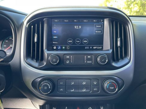 Used 2021 Chevrolet Colorado LT w/ Fleet Safety Package image 17