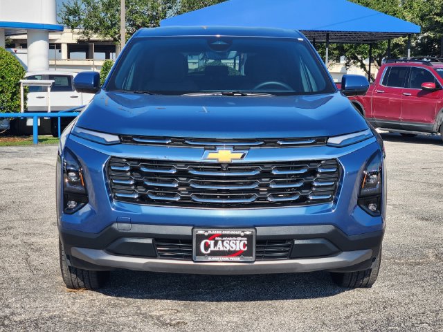 Used 2026 Chevrolet Equinox LT w/ Safety and Technology Package FWD image 2