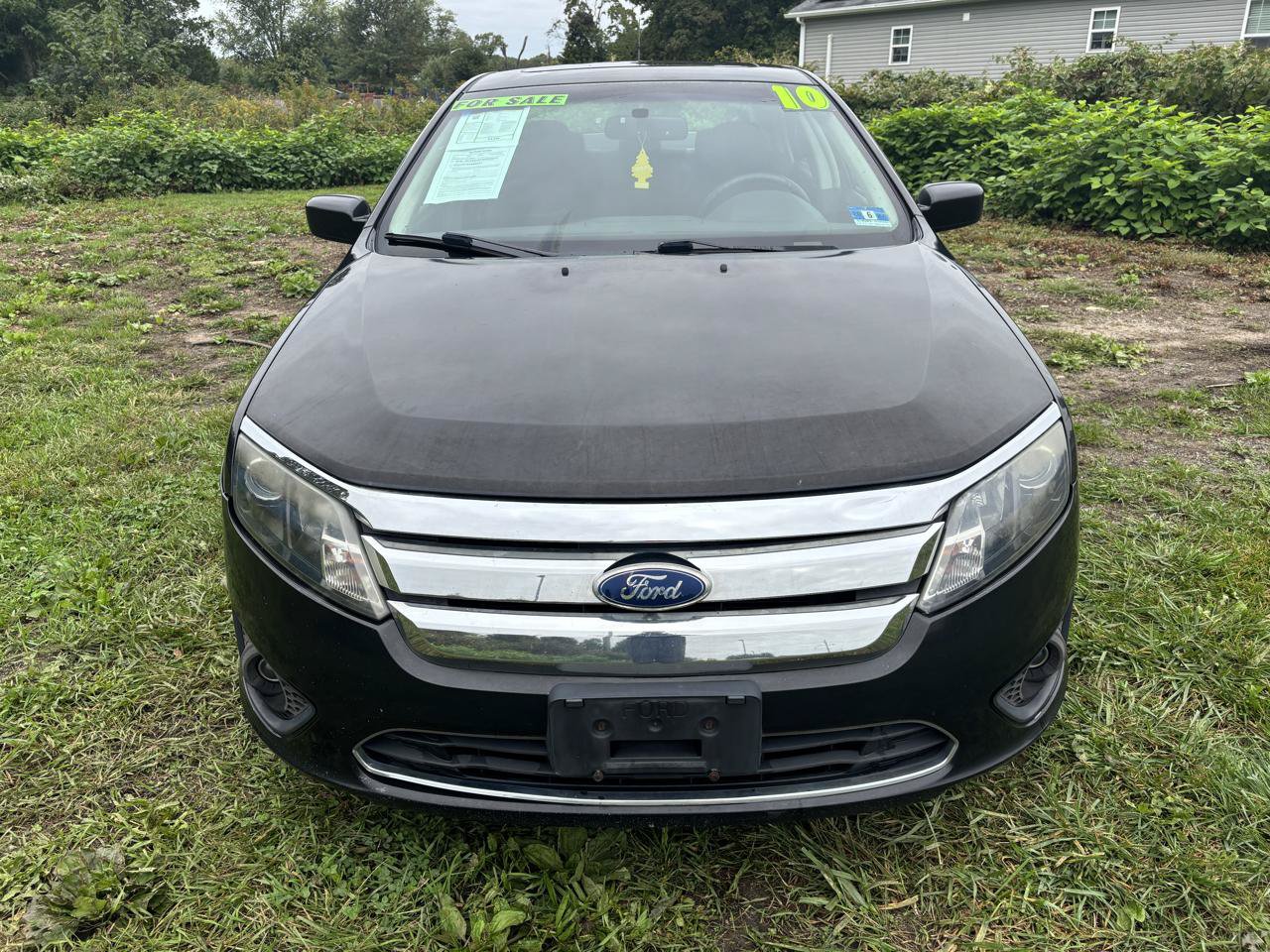 Used 2010 Ford Fusion SE FWD image 2