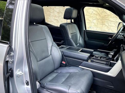 Used 2023 Toyota Tundra Platinum w/ Advanced Package AWD/4WD image 9