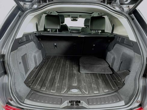 Used 2024 Land Rover Discovery Sport S image 26