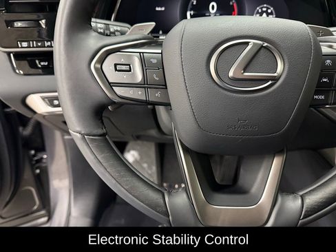 Certified 2025 Lexus RX 350 Premium image 11